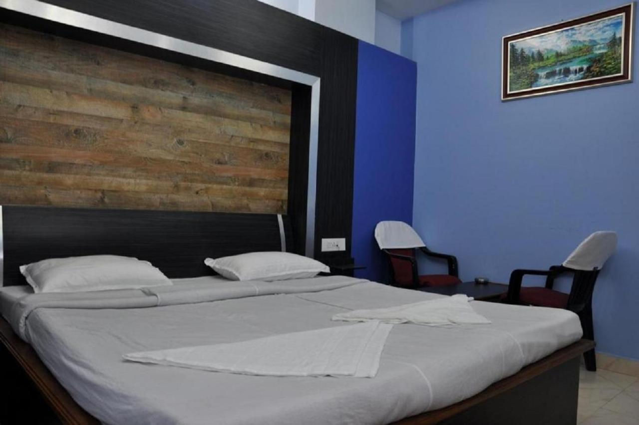 Hotel Barbareek Shillong Exterior photo