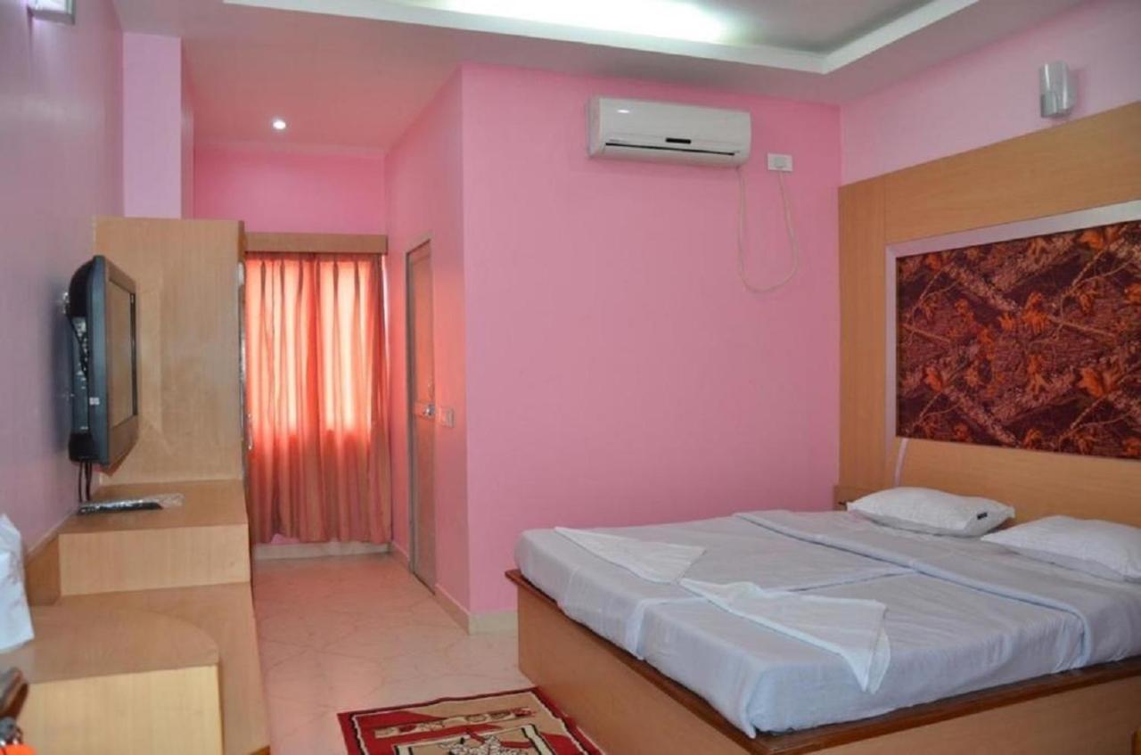 Hotel Barbareek Shillong Exterior photo