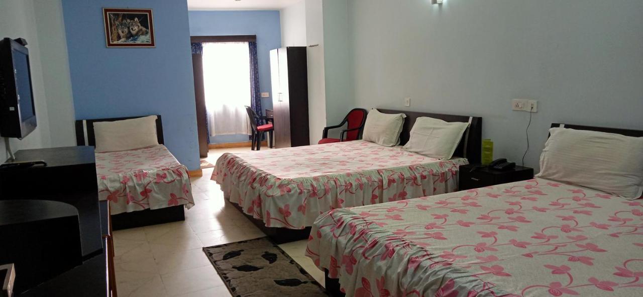 Hotel Barbareek Shillong Exterior photo